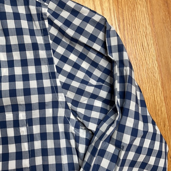 J Crew Light Weight Shirt - Picture 4 of 5